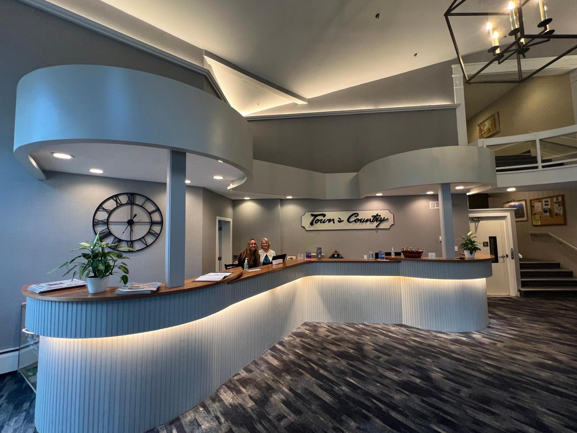 Town & Country Inn & Resort Gorham Bagian luar foto