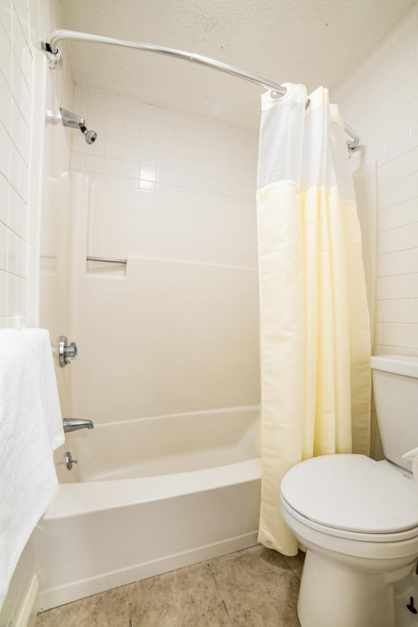 Town & Country Inn & Resort Gorham Bagian luar foto